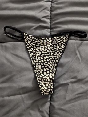 Pick 5 For $20 - Knotty Knickers Thong - S